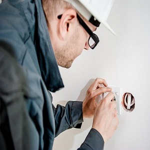 electrical contractor